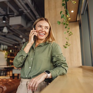 Lady schedules consultation over phone