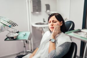 Woman at her emergency dental appointment
